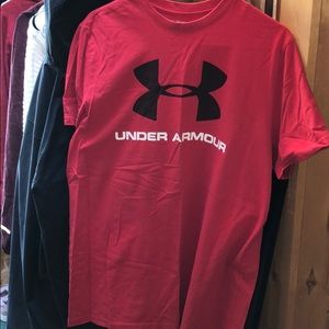 Under Armour t-shirt
